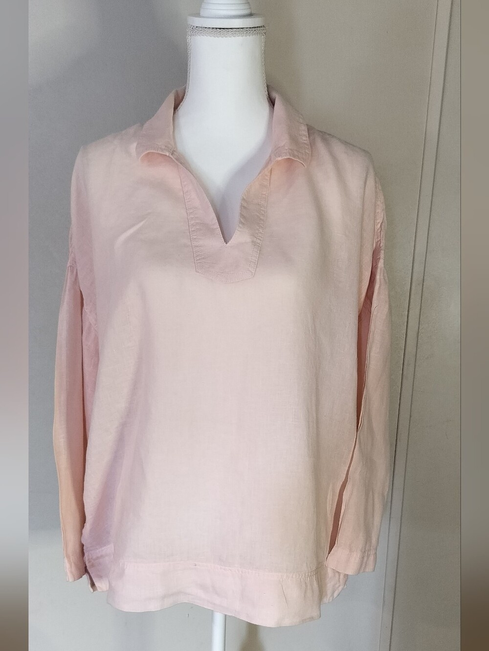 C&C California Pale Pink V-Neck Collared Pullover Tunic